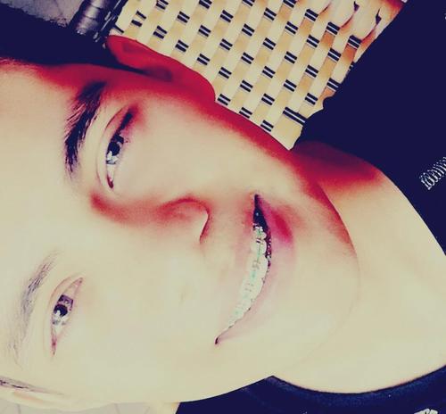 não sou lindo mas sei te seduzir haha *-* (Y)