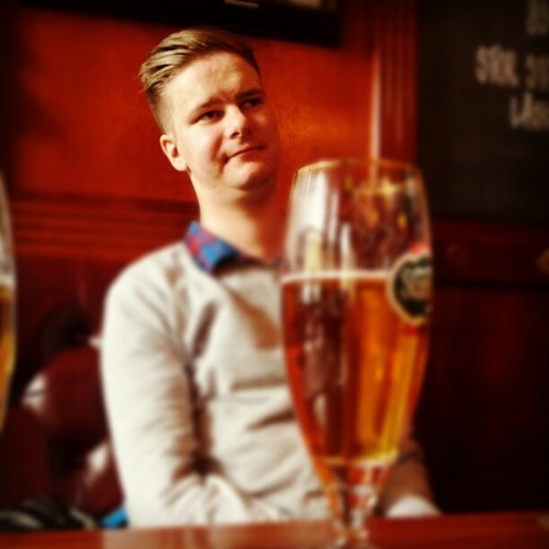 solanit85's profile picture. Twitter är ett ofrivilligt tvång...