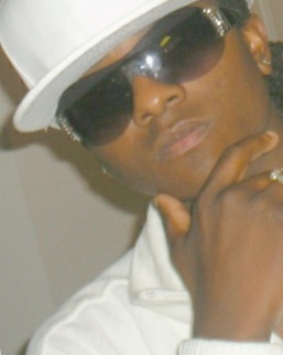 #teamfollowback  | @LilSlizzle --------- Go Follow

Team Citi-Slim(Fans) | #OMG
#Sexy #Brownskin