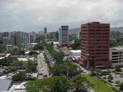 Añorando la Valencia de antes, sin huecos, con luz y lindas áreas. Ademas de un sector industrial pujante