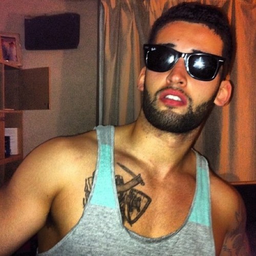 Amor_Dr's profile picture. i love taking windy walks