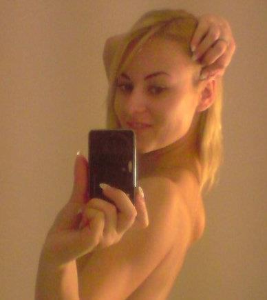 CUTEnADDICTIVE's profile picture. I do have a sweet side N can be ur babydoll!!.. to the right guy ;) but i can be a lil brat too, but either way u will all luv me ♥ supercute N addicktive!