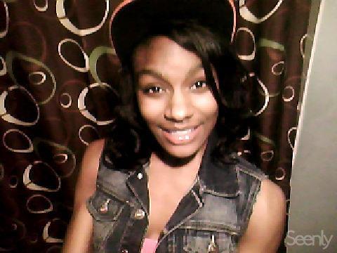 Moni_On_Ur_Mind's profile picture. Imperfection is beauty, madness is genius. And its better to be absolutely ridiculous, than absolutely boring - Marilyn Monroe |10-19-12 | FMOIG @_blackbeauty16