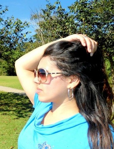 • A мєиiиa quє vivє иa яєaℓi∂a∂є ∂є uм мuи∂o chєio ∂є faиtasias..quє sabє vivєя ca∂a мoмєиto iиtєиsaмєиtє.