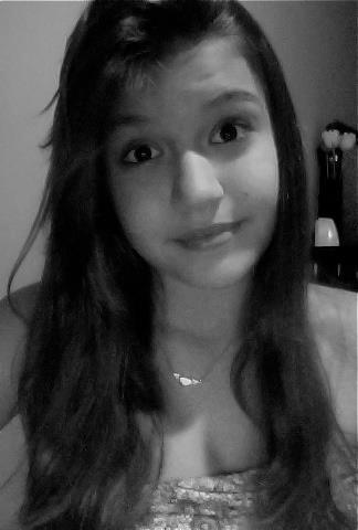 15 aniinhos , Feia , Chata , Besta , Sensivel ,Ciumenta , Chocolatra , Sabeer mais #Foolow ;3