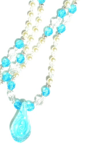 I began designing jewelry as a way to express myself.  Fluminis Designs: Embrace the Inner You! find me on rebelmouse http://t.co/BNTHCePad5