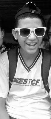 MSN : Ygoor-jrb2012@hotmail.com