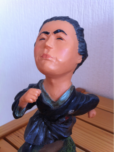 1952・A型 ・牡羊

座右の銘
「人生とは今日1日の事」

  人生って何？って聞かれたら
今日の集まりと答える。
今日が充実してたら、充実してる人生って事になる。

【好きな物】
奥さん・子供達・友達・お酒(特にワイン)・美味しい物・
ドライブ旅行・車・ボサノバ・etc