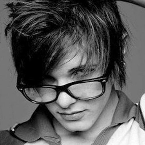 Living in the shadow of a famous father. Everyone says I have his eyes, it's bloody annoying. 7th year Slytherin Seeker. @ScorpiusPrince's in every way.(Parody)