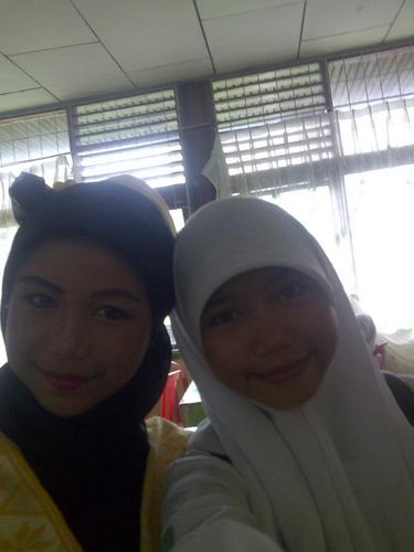 my name is tiwie_nissa,, ,,
we are best friends forever.. :)