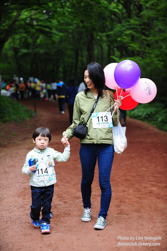 승주 엄마예요~!!! ^^ 김재욱 씨 광팬입니다! ^^ 잘 부탁합니다~!
월러스 포에버~러브!!!
韓国に住む子持ちです^^テレビを見て韓国語を勉強しようとしたら、芸能人に詳しくなってしまいました。^^；マジでキム・ジェウクさんの熱烈なファンです。どうぞよろしくね。^^