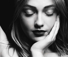 HannahDakotaF's profile picture. Official Dakota Fanning Twitter.