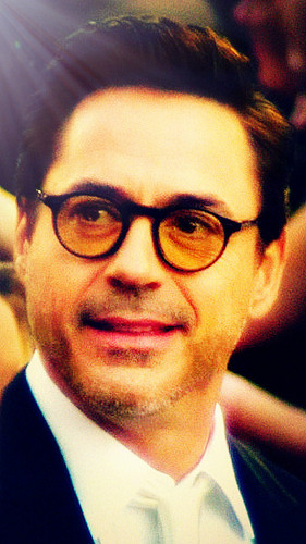 Fan Page of Robert Downey Jr and Tom Cruise.this fanbase open to every countries in whole world.Followed by @tomcruise.com Follow me. nice to see you in twitter