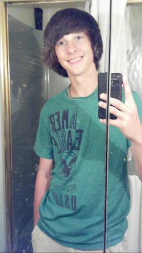 Daddynixon18's profile picture. 