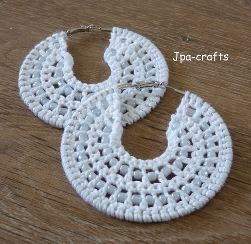 jpacrafts's profile picture. Eigenaresse van Jpa-crafts. Parttime bloemist. Unieke en handgemaakte sieraden,Sjaals/col, tassen,haken,breien,stofjes en vele andere leuke dingen