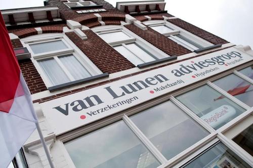 Verzekeringen Zakelijk & Prive - Hypotheken - Makelaardij &Taxaties - Pensioenen - RegioBank
