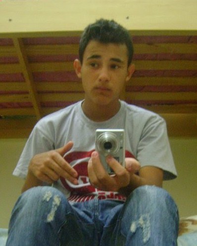 quem quer me seguir segue @diegoluan_07 porem nem entro nesse :p