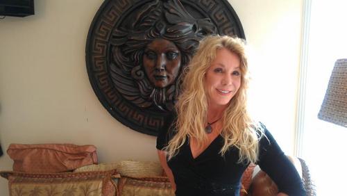 Shem Salon Spa is a full service boutique located in the historic Old Village area of Shem Creek in Mount Pleasant, SC.
