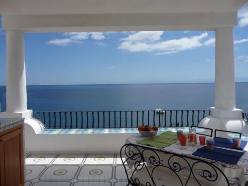 Visita la sezione delle offerte sul sito.
Buone offerte per tutto l'anno.
http://t.co/Xyfpe7O2Xl