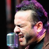 Jornalista pós graduado em Inst. e Processos Políticos do Legislativo,Extensão em Relações Inst. e Governamentais, Vocalista e Letrista da Brazilian Blues Band