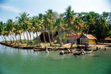 We helps you to know best Tourist Places in south India