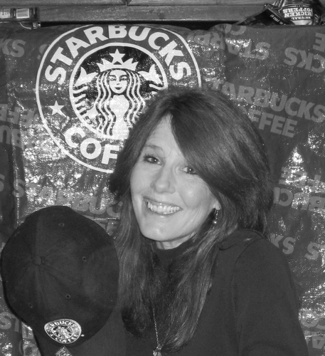 Starbucks Barista!  LOVE game shows..Food Network..my family,my pets.
Love humor and laughter