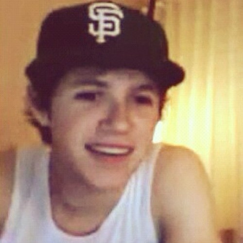 heystylesxo's profile picture. i never had the words to say, but now im asking you to stay.