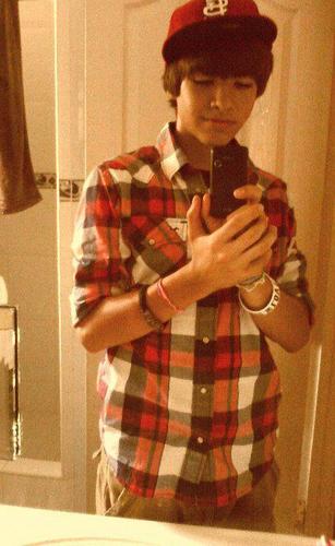 Jayson_Escobar's profile picture. #TeamFollowBack #MexicanPride I love takis bitsh c: