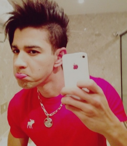 Se queres saber,só vivo por existir você, (@gusttavo_lima) ♪ since 19.06.12