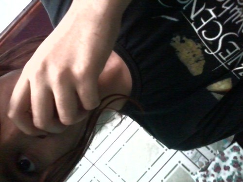 Uma garota diferente das outras .. Porq ? EU TENHO UM TUMBLR ;D onde tem meus sentimentos mais profundos ;] eu sigo de volta meus amores no twitter e no tumblr