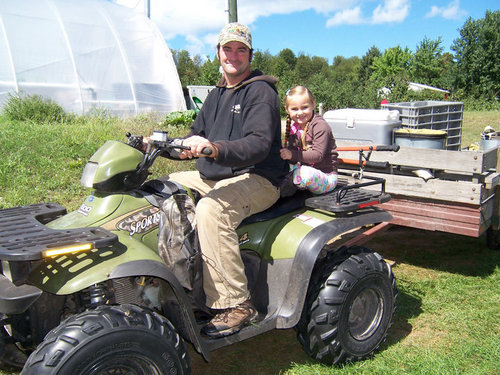 Fruit Farm in the Northwest Lower Peninsula of Michigan. Lake Leelanau, MI Apples, Peaches, Pears, Nectarines, Hydroponic Lettuce, Blackberries, Cherries