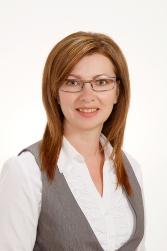 Senior Financial Advisor with ATB Securities Inc. in Grande Prairie, AB.  Aspiring to be a Personal Fashionista/Trainer. Reality show in the making!