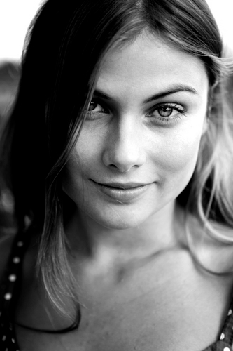 28-årig seksualunderviser og foredragsholder, ejer af Nannasexblog.dk og den seriøse del af stand up duoen Mads og Nannas sexshow. Ved en del om det der sex!