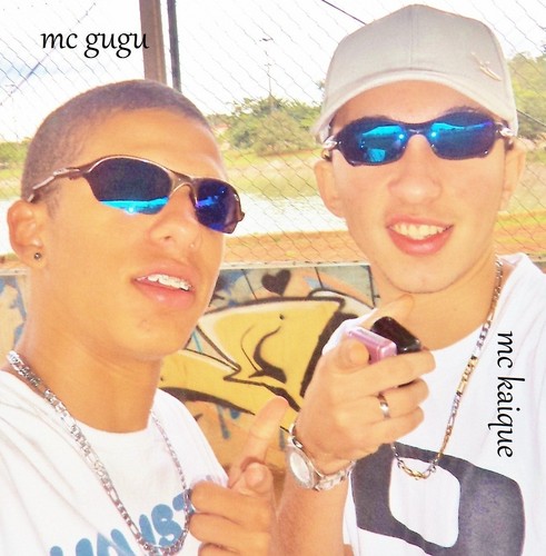 nova musica ae vale a pena ver  http://t.co/iQ3nECwagV