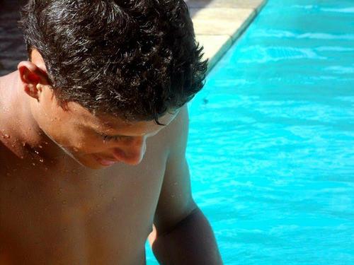 18 anos , estudante , Jogador do Femar & muito feliz por te  J.C na minha vida !
