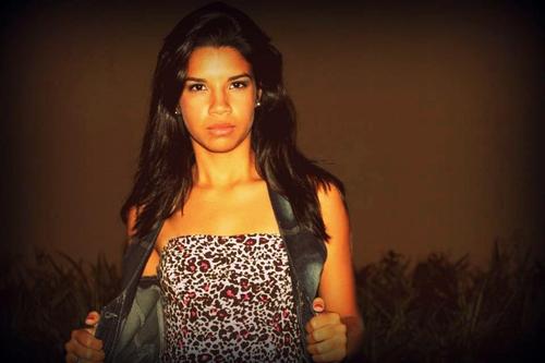 O bonito me encanta , mas o sincero ? Ah esse me fascina !  ზ