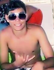 16 anos , vascaínoo - americano con mt orgulhoo :)  , xaato - feeio - Pavoor de gente falsaa :@'    .  BOB MARLEEY de sz , Swingueeirro :P  e Boleiro heheẽe ''