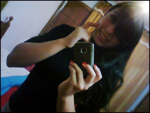 Noois lleva aa vida no sorrizo mesmo passando suufoco . ♫
