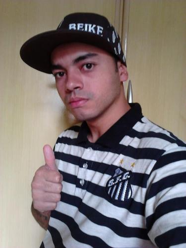Santos 
Por que eu sou Guerreiro.