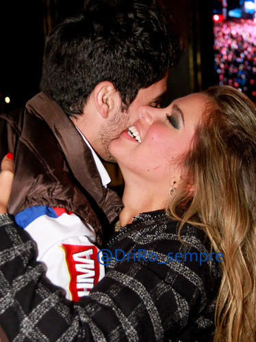 Fc dedicado a Adriana e Rodrigao o melhor casal de ex-bbbs criado no dia 29 de março
Dona:@ChayMel_Forever 

seguido por @santanaadriana e @Rodrigo__Gomes