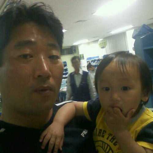 시사에 관심많은 강원도 시골집배원 ~나는 진실을믿는다 그 진실이 삶에 끝에 올지라도...맞팔100프로 친구들조차 좌빨이라함ㅜㅜ진짜 빨갱이가 누구일까요? 개념정리가 필요한 시대인것같아요~우체국업무문의환영~