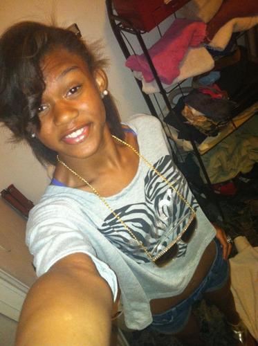 Hi My Name is Kayla , Im Young WIld & Free , Cooo' Follow Mee : ) #Team OMG Girlz * #TeamMindless