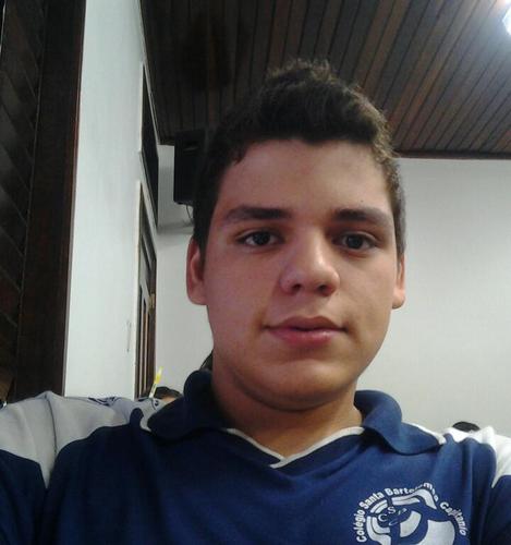 Para que levar a vida tão a serio ? se ela é uma alucinante aventura na qual jamais sairemos vivos  .