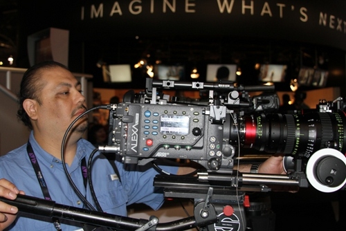 Osirisballeza's profile picture. Productor de radio y televisión, actualmente dedicado a la comunicación política...Bitcoin Fan,

bybit: https://t.co/0ewLzArkWZ