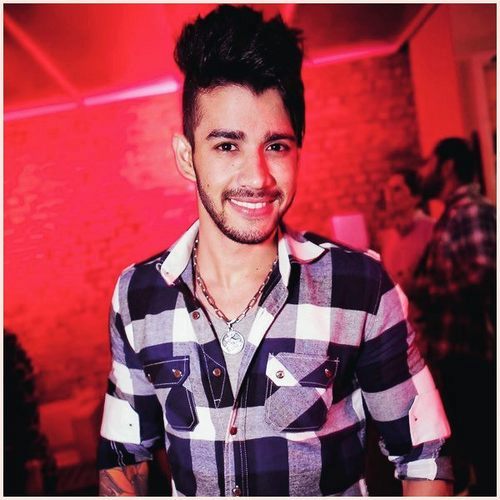 O amor vai permanecer, mesmo que as palavras sejam esquecidas, que a presença não seja constante e que os caminhos sejam diferentes.  @Gusttavo_lima