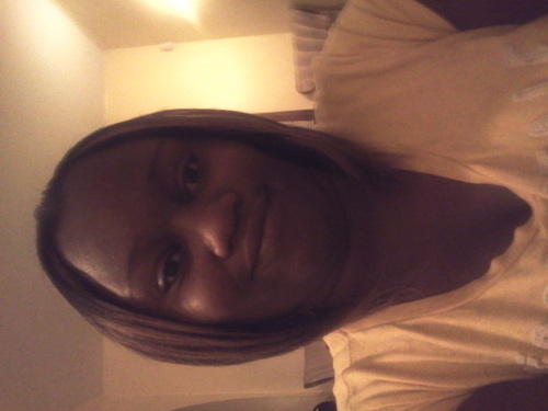 I live for my 3 Queenz 3 Ja'Niyah, E'Miyjah & Ni'Quezhia. My 3 Queenz.I live for the man above..... My Life..... Just begining.....3
