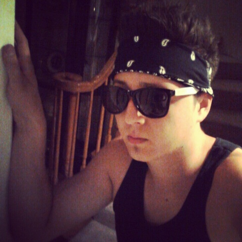 Brandon_s13's profile picture. 20 yrs young, Musician , Reps Christ, live in California INSTAGRAM/BrandonDeBarr