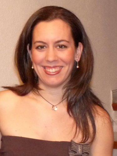 maybe_ee's profile picture. Los milagros comienzan a suceder cuando le das más energía a tus sueños que a tus miedos