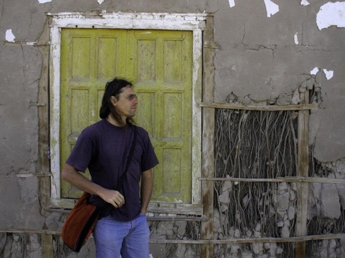 Compositor, escritor y fotografo de sus viajes. Creador de la plataforma cultural Germina.Cciones... - primaveras latinoamericanas,
https://t.co/MzuCamotgo