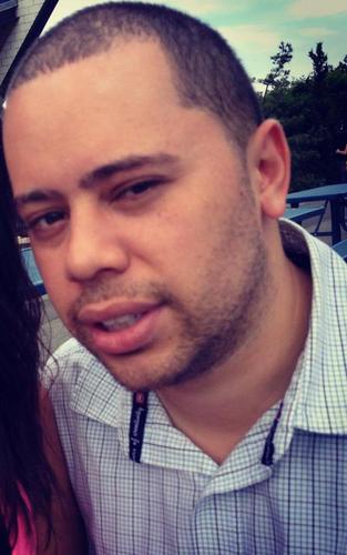 GoKnicksnJets's profile picture. 